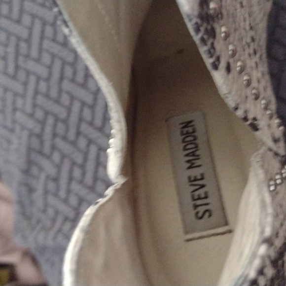 Steve Madden white/grey Python  booties size 7.5 - Picture 5 of 5
